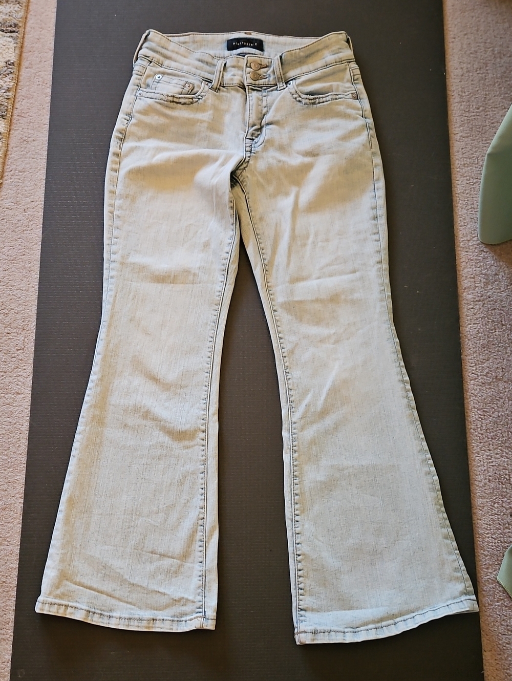Aeropostale  Women's Pale Blue Low Rise Flare Jeans. #310